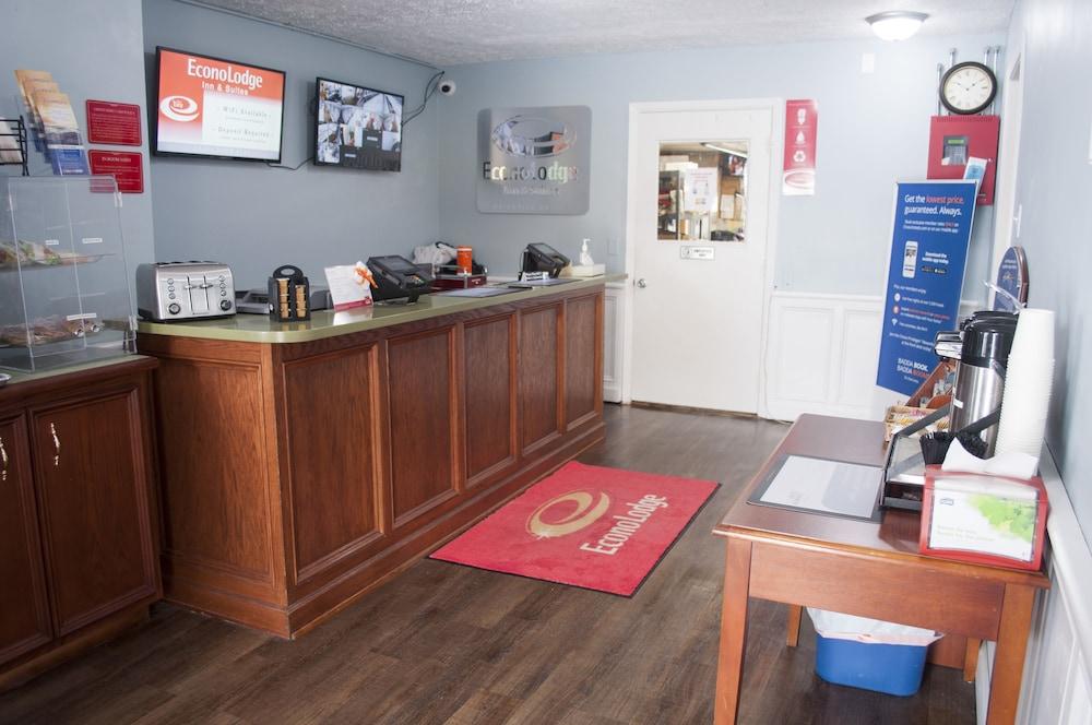 Econo Lodge Inn & Suites South Sandusky Eksteriør billede