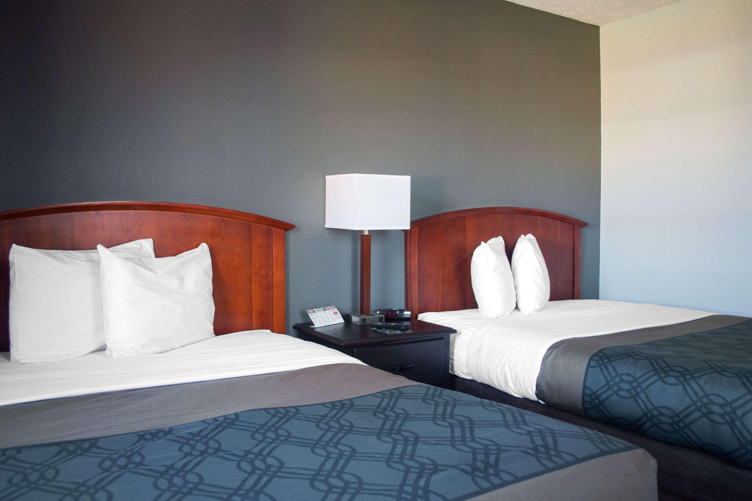 Econo Lodge Inn & Suites South Sandusky Eksteriør billede